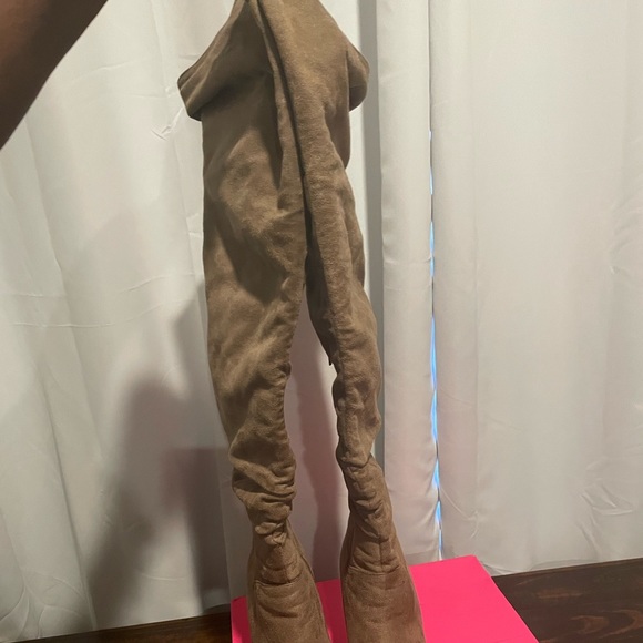 JustFab over the knee boots - Picture 4 of 11